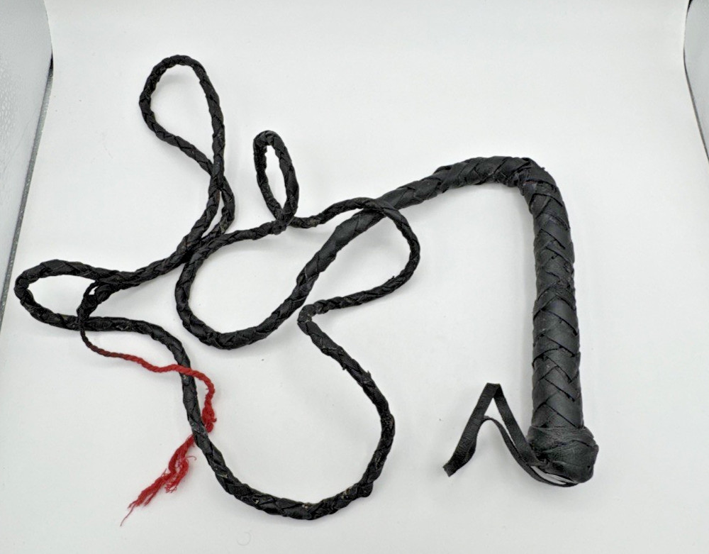 Vintage Leather Braided Whip – Classic Equestrian or Decorative Item
