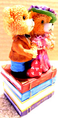Unbranded~Marrying Bears Standing On Books Treasure Trinket Ceramic Box Vtg.