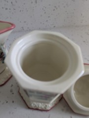 AVON Sweet Country Harvest Creamer & Covered Sugar