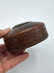 Antique Vtg Italy Leather Wrapped Trinket Jewelry Box Prominent Metal Crest