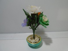 VINTAGE LUCITE ACRYLIC FLORAL POTTED BONSAI TREE 5″ HONG KONG UNBRANDED (VIN57)