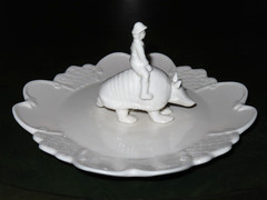 IMM Living Ceramic Sculpture Plate “Osa the Armadillo Jockey” by Flora Lam NIB