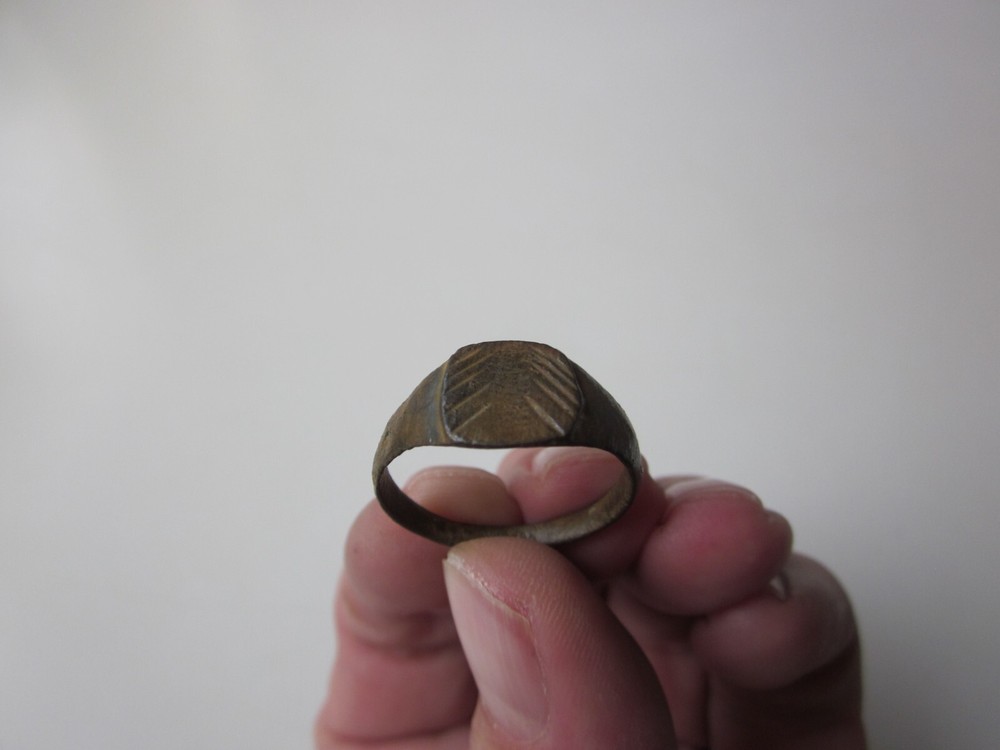 very rare ancient Viking engraved bronze ring. IX – X AD.
