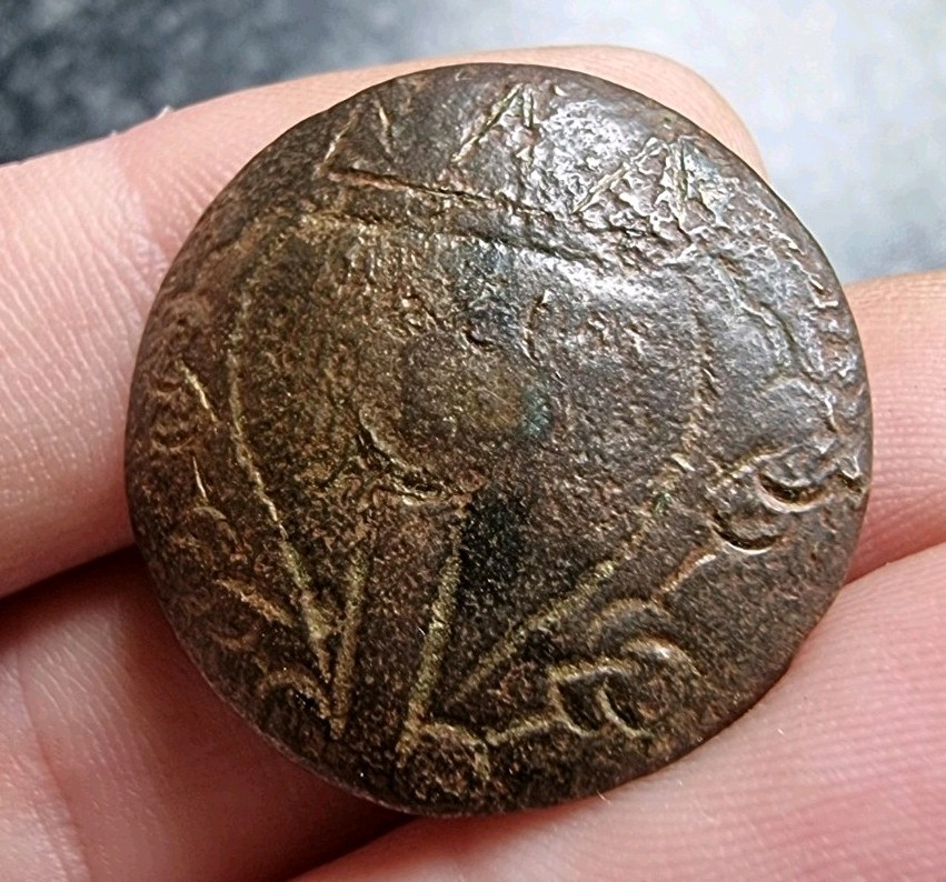 Post Medieval Button 17th Century Decorated Thistle Metal Detecting Find Antique