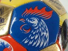 MODELO BEER ⚽ BEAUTIFUL GAME SOCCER BALL WITH DISPLAY STAND NEW OLD STOCK VTG