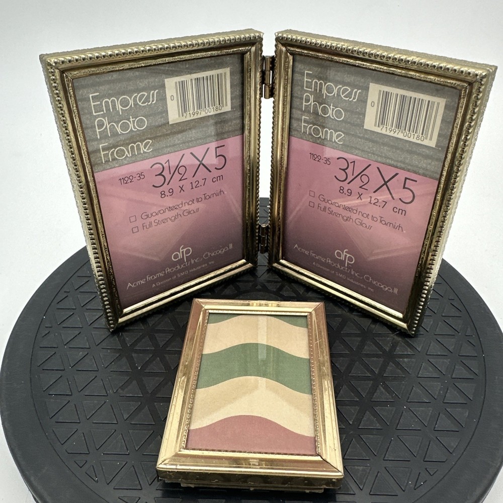 Vintage 3.5×4.5” , 3.5×2.5” Brass Tone Picture Frame Gold