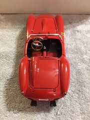 Danbury Mint 1958 FERRARI 250 TESTA ROSSA 1:24 Precision Metal Diecast
