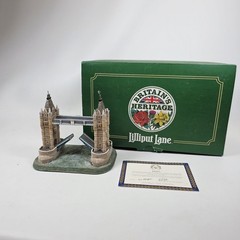Lilliput Lane Tower Bridge London L2213 Britain’s Heritage Boxed with Deeds