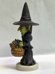 Harmony Kingdom artst Neil Eyre Designs Halloween Wicked Witch Hat Dog Basket V2