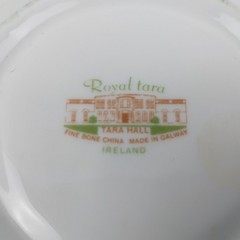Royal Tara Ireland Roses Floral Seashell Shaped Trinket Dish Fine Bone China
