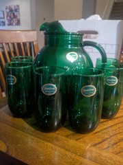 Anchor Hocking Vintage Emerald Green Pitcher & Glass Set. Made In USA