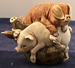 Harmony Kingdom ~ A LOVE SUPREME ~ Prototype ~ UK Made ~ NIB~Pigs ~RW Redemption