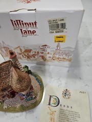 Lilliput Lane – Edzell’s Summer House – original box with a deed Never Displayed