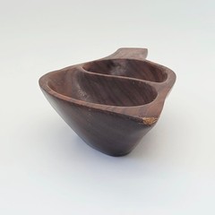 Vtg Granadillo Wood Bowl Trinket Dish Leaf Shape MCM Candy Made in Honduras READ