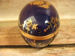Limoges Porcelain Castel Egg Trinket Dish Colbalt Blue Gold France
