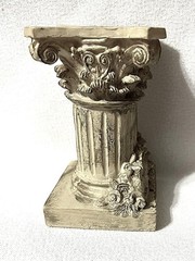 MINIATURE VINTAGE PEDESTAL DISPLAY STAND FOR SMALL KNICK KNACKS 4.5″ X 2.5″