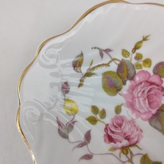 Royal Tara Ireland Roses Floral Seashell Shaped Trinket Dish Fine Bone China