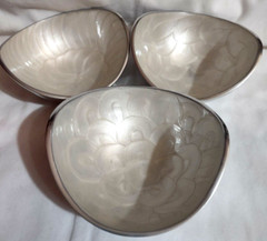 3 VTG Silver Tone Metal Small Serving Bowls White Iridescent Lining Modernist