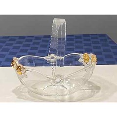 MIKASA GLASS BASKET PLASTIC REMOVABLE HANDLE GOLD ROSES W/FROSTED LEAVES 8″ LONG