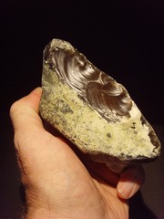 Lower Paleolithic – Very Fine Acheulean side scraper/chopper. c.450,000 BP.