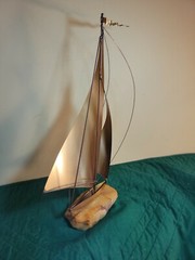 DeMott Brass 16″ x 10″ Sailboat w/Onyx Base Statue-Artist Signed Sailer Mancave