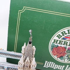 Lilliput Lane Tower Bridge London L2213 Britain’s Heritage Boxed with Deeds