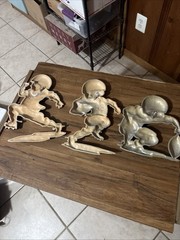VINTAGE BUNDLE LOT 3 x 1976 Homco USA CAST Metal Football Wall Decor HANG PLAQUE