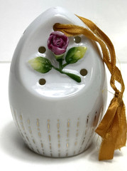 Vtg Ceramic Egg Shape Pomander Gold Pink White Floral Design Hanging Kitsch