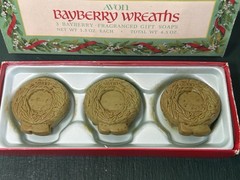 NOS Vintage 1975 Avon Bayberry Wreaths Soap (3) Pc Original Gift Box Christmas
