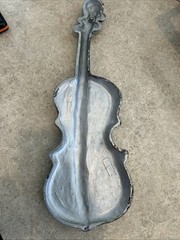 VINTAGE ROYAL CAST ALUMINUM MIDCENTURY VIOLIN 18” WALL DÉCOR.