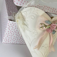 Wall Pocket Floral Heart Heather Sykes CatNip 1990s Pastel Cottage Decor Boxed