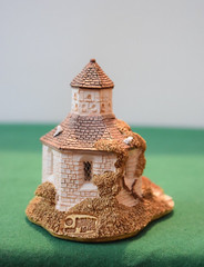 Lilliput Lane Collectibles The Dovecot. Mint in its original box.