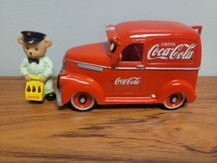 Red Cica Cola Delivery Truck Hamilton Collection Make Mine a Coke Limited Ed.