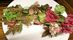 Home Interiors 12″ Homco 6-Metal Leaves w/Red+ Pink Flowers Wall Mount Decor A38