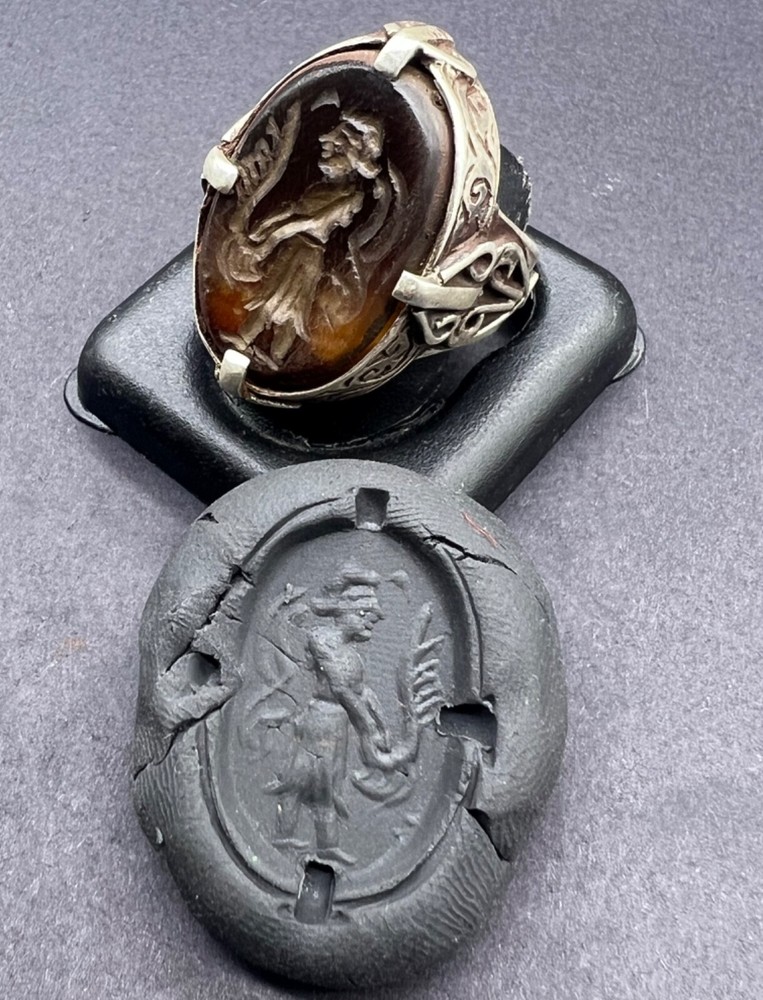 Rare Unique Old Central Asian Jewelries Pure Sliver Ring From Afghanistan