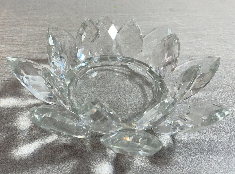Shannon Ireland Crystal Prism Leaves Bowl 7 x 2 1/2″ REPAIRED