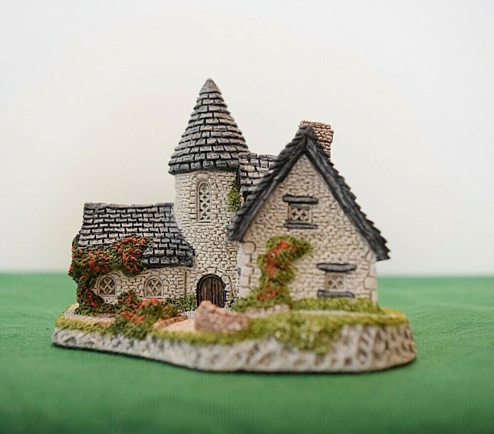 David Winter Vicarage In original box.