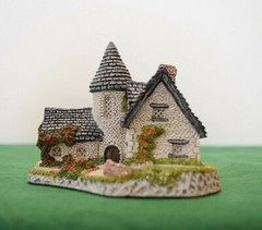 David Winter Vicarage In original box.