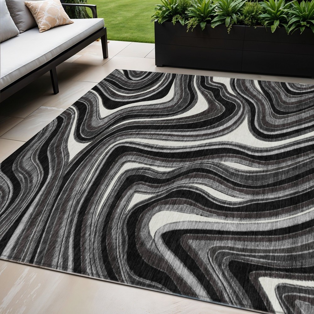5′ X 8′ Black Gray And White Abstract Washable Rug
