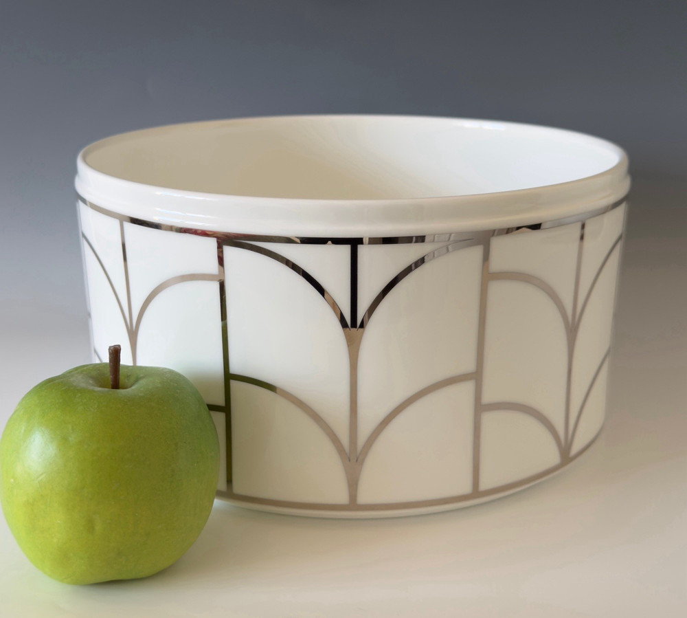 Tiffany & Co. LARGE Bowl 9.75″ #13684 Bone China Art Deco White & Gold SEE VIDEO
