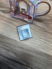 VTG Enameled Miniature Teapot Cat Looking in Mirror Unbranded Blue WHIMSICAL