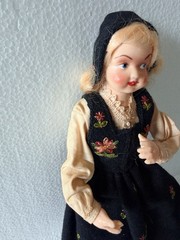 VTG Hilda S. Ege Norwegian Doll Gudbrandsdal Bunad National Costume 9″