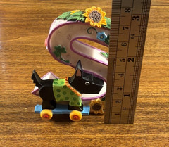 Mary Engelbreit 1999 Decorative Resin Letter “S” 3” Tall Dog Sunflowers