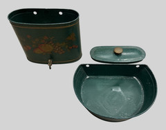 Vintage Metal Lavabo Water Tank – Green/ Tole Painted Fruit
