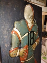 RARE! Vintage 3-D Football Player Metal Wall Hanging. 27″ x 12′ x 1″ UNIQUE!