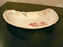 VINTAGE W.S. GEORGE RADDISON SMALL BONE DISH PLATE CRESCENT SHAPE FLOWER MOTIF