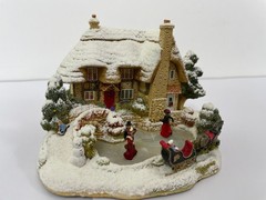 Lilliput Lane Sleigh Bells – Christmas Special Edition 2004. Code Number L2685