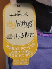 HALLMARK Wizarding World Harry Potter In The Knight Bus 2 Piece Set. New w Tag!