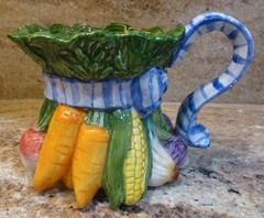 FITZ AND FLOYD – 1995 – 10 OZ – VEGETABLE MUG / CUP