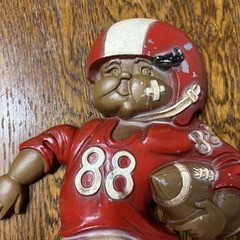 Vintage 1976 Homco Cast Aluminum Football Player Sexton Wall Hanger